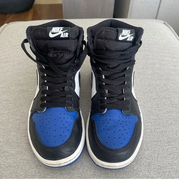 AIR JORDAN 1 RETRO HIGH OG
"Royal Toe" - Picture 3 of 5